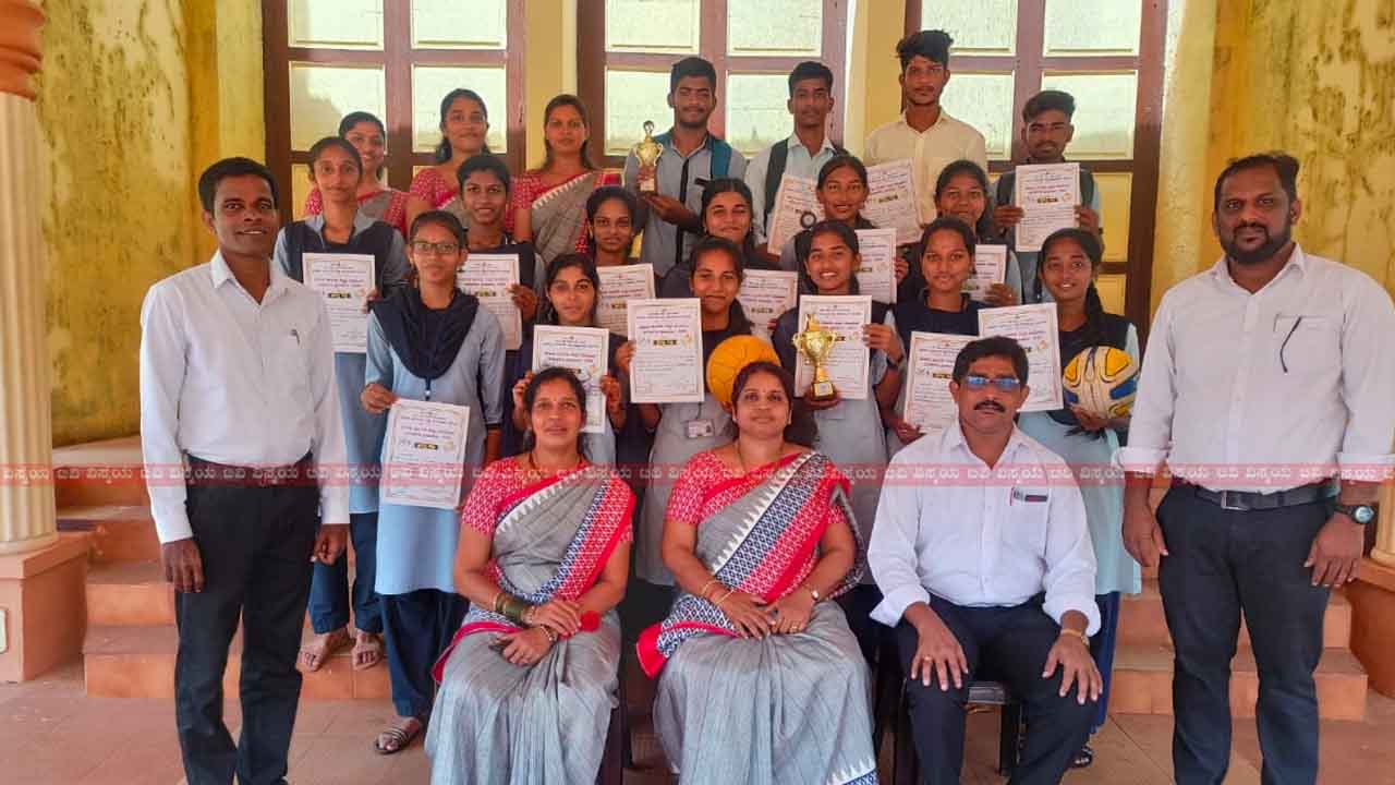 Dr A V Baliga College students